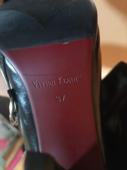 Продаются сапоги