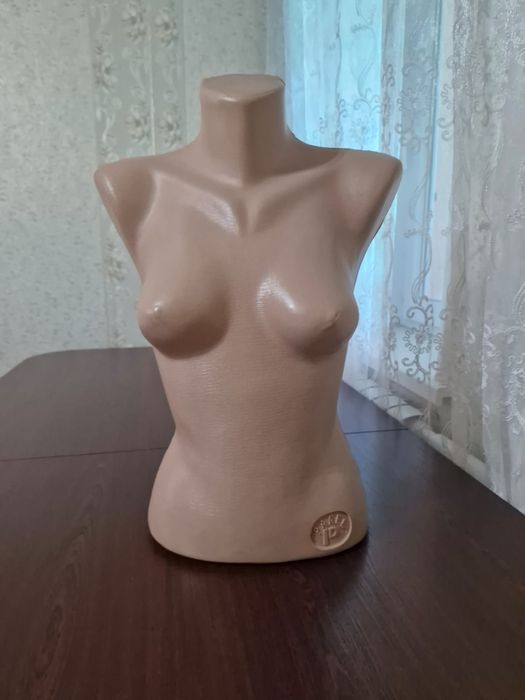 Манекены женские