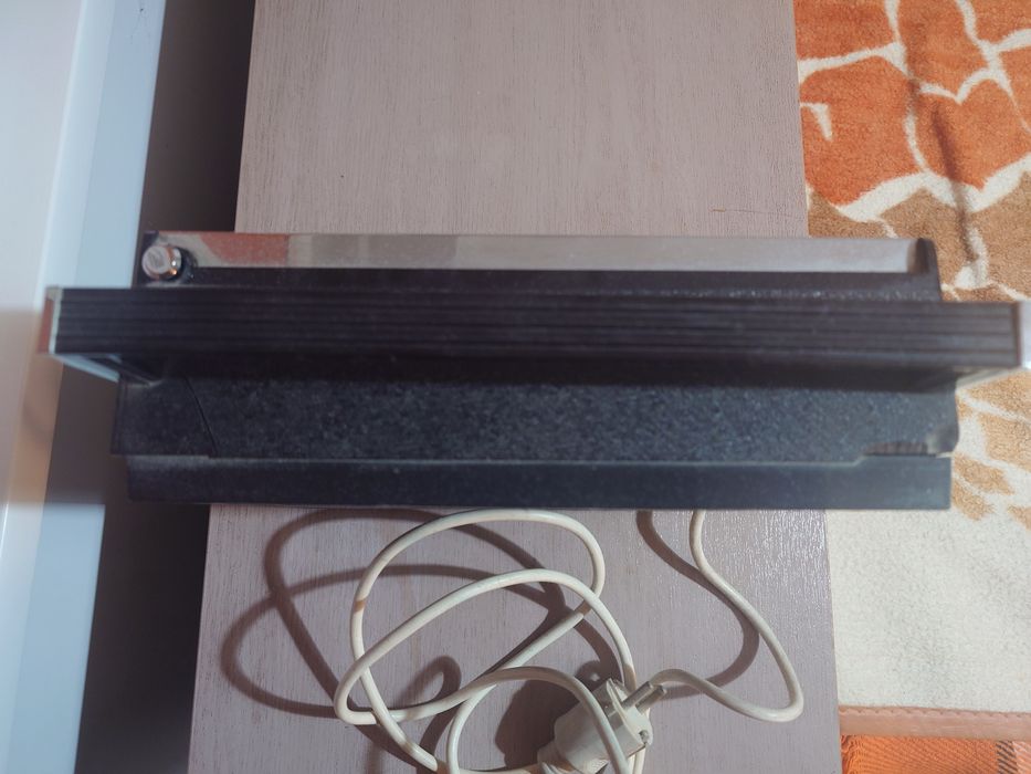 Радио Веф, в перфектно състояние.