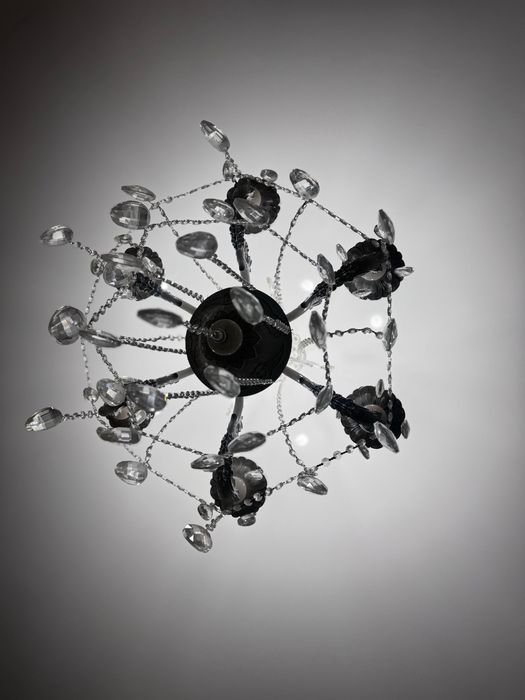 Продается люстра