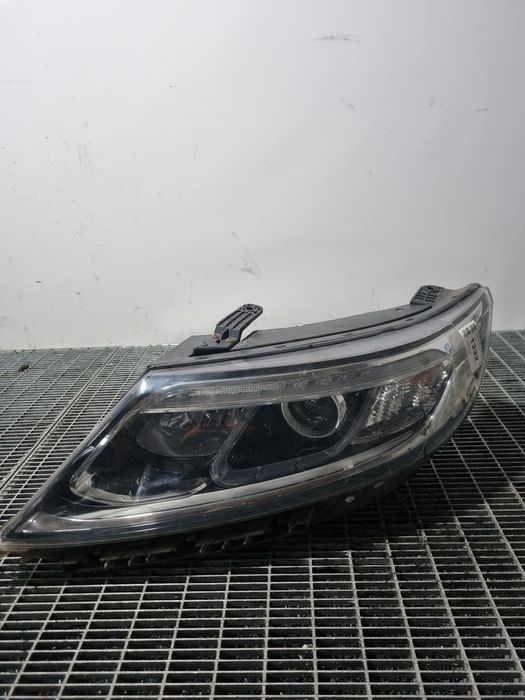 Far Stanga Kia Sorento II Facelift 2012 - 2014 SUV 4 Usi (1332) Cu lupă Garantie