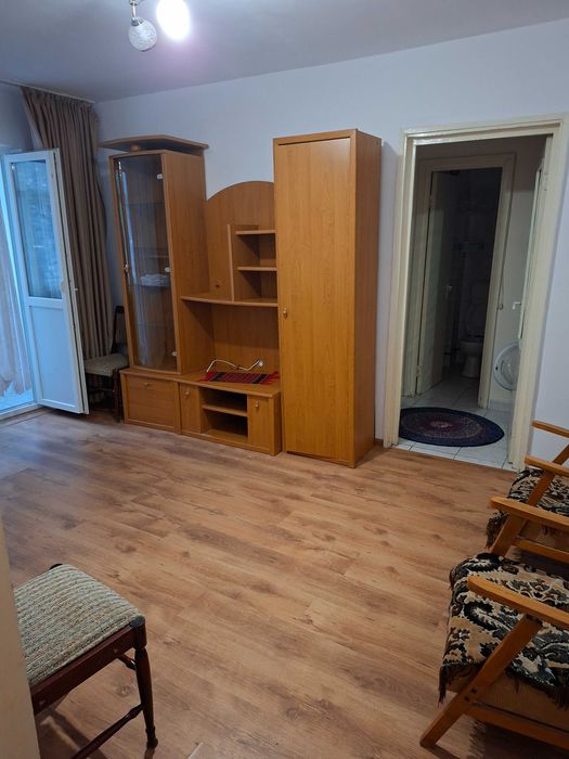 Inchiriez apartament 2 camere