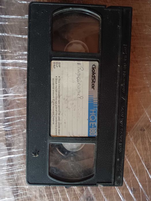 Vând casete filme 30 de casete diverse filme