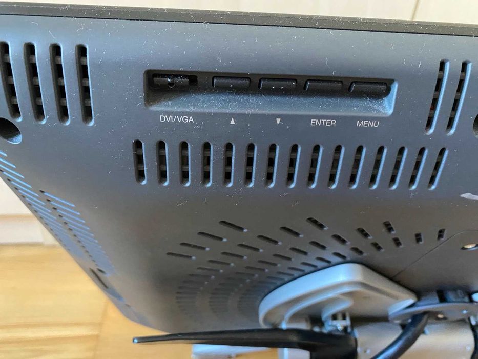 Wacom Cintiq 21UX (DTK‑2100) * професионален графичен таблет с дисплей