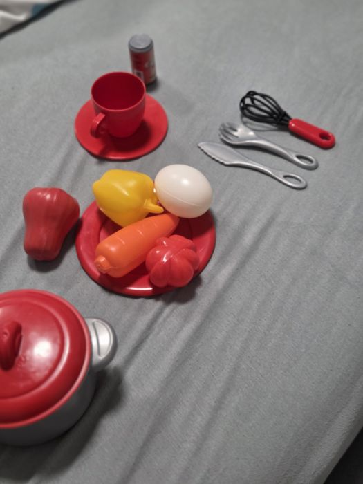 Bucatarie copii stare foarte buna