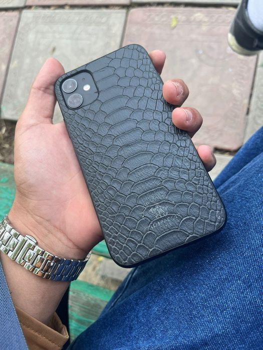 Айфон 11 қара түсте 64 помять