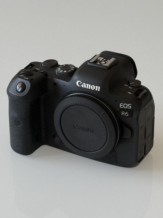 Canon R6 mark I mirrorless