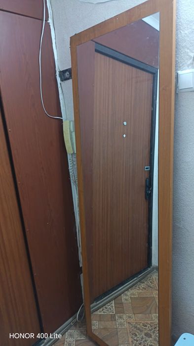Продам б/у зеркало.
