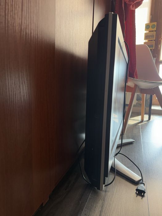 Продается б/у телевизор TOSHIBA