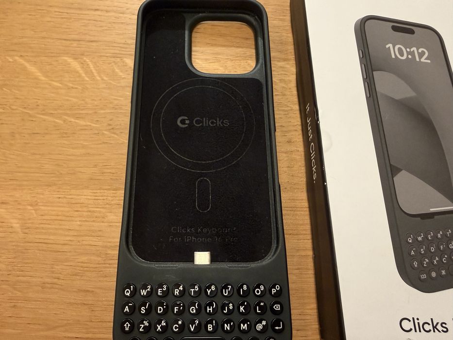 Clicks case keyboard iPhone 16 pro