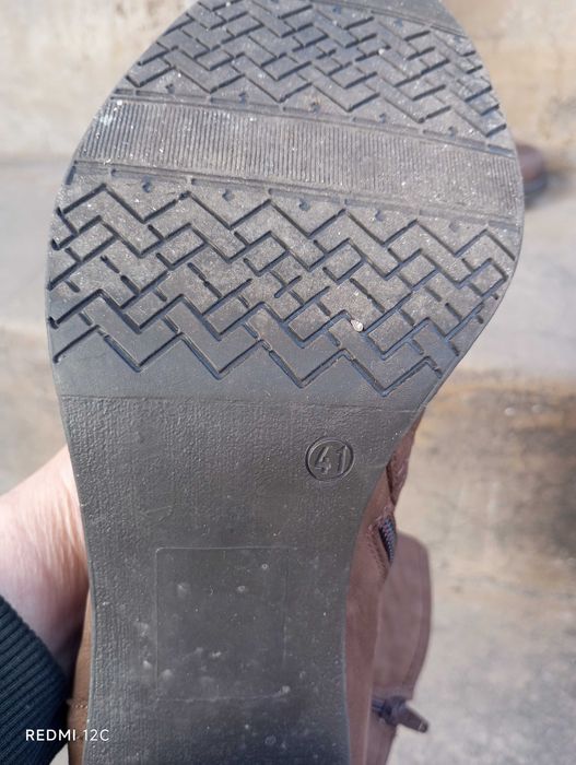 Дамски обувки.Актуален модел нови.