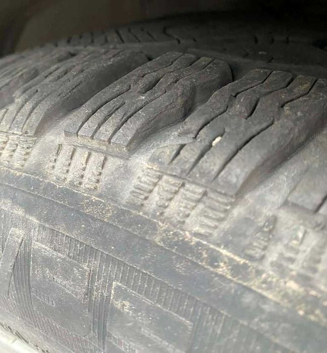 Продавам Peugeot 607