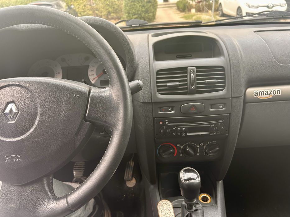 Renault Symbol 2007, motor 1.4 16v cu km putini