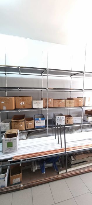 Vand stoc marfa produse de instalatii