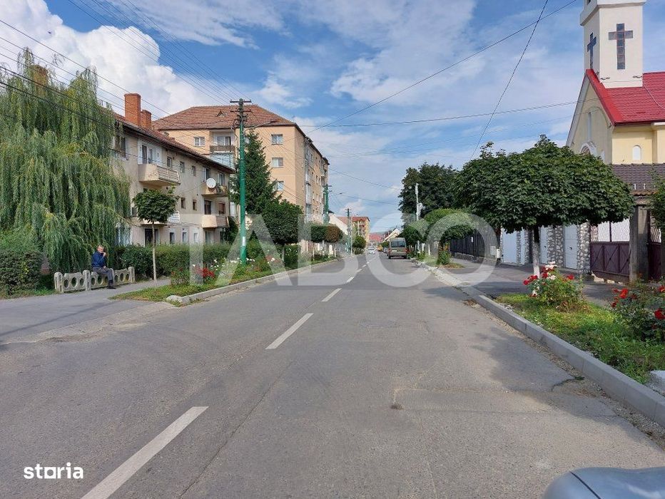 Apartament de vanzare 41 mp 2 camere etaj 2 balcon Cisnadie