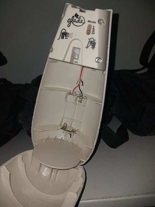 Диспенсер освежителя