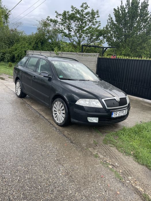 Vand sau schimb cu autoutilitara .