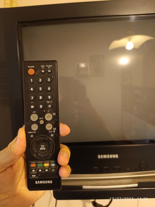 21 инчов Самсунг Slim fit