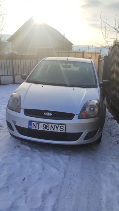 Vând Ford fiesta 2007 1.4  benzina