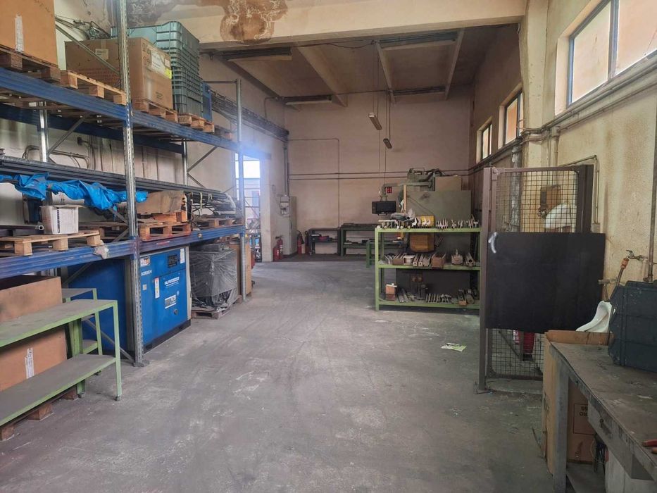 De vânzare societatea metalmecanica  in suprafata de 500mp aflata in chirie,situata in Aradul Nou
