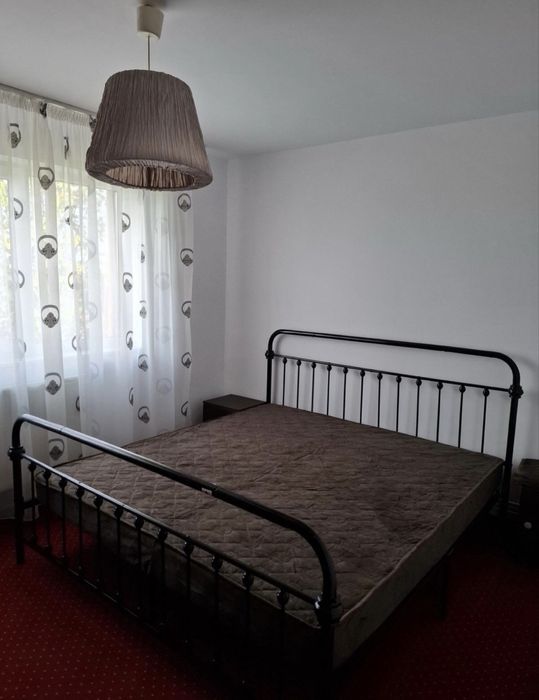 Apartament 3 camere de închiriat - Micro V, Buzău