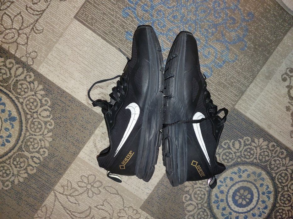 Кроссовки.  Nike