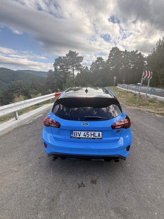 FORD Focus 2025 — imagine 5