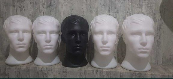 Maniken arzoni sifati zor