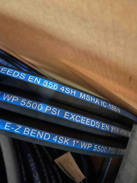 Furtun hidraulic 4SH DN19-DN25 3/4" 1" rola engros ITALIA