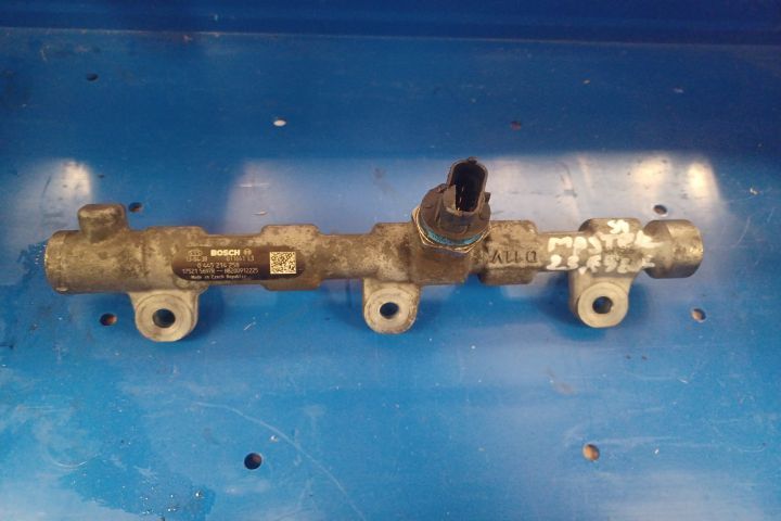 Rampa injectoare 0445214258 175215697R H8200912225 MX1253 Renault Mas