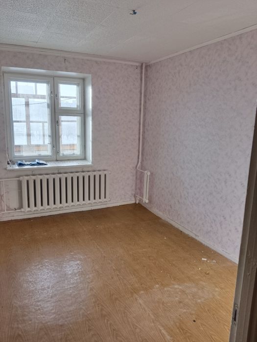 Продам 3 комн. 7-25, 2 этаж.