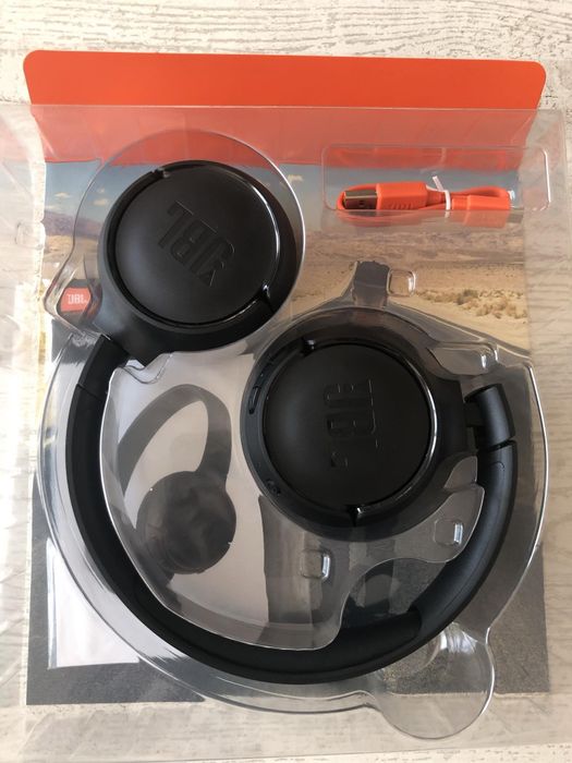 Безжични слушалки JBL Tune 560BT