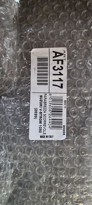 Parbriz Givi V-Strom 1050 + crash bar OE