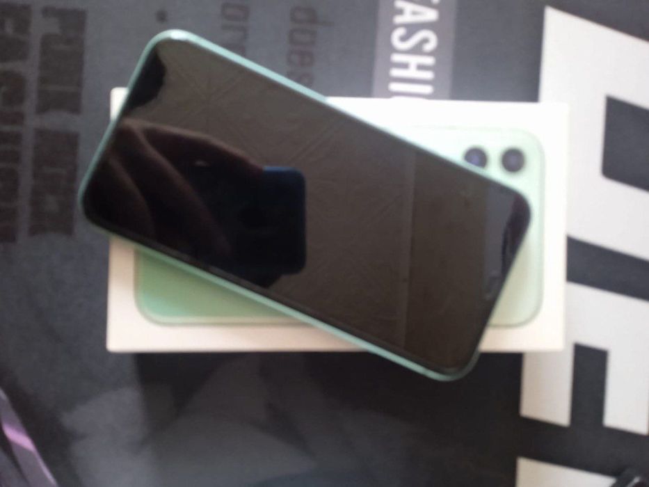 Айфон 11 128 гб с коробкой