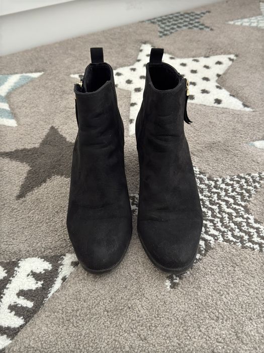 5 чифта дамски боти 37 н