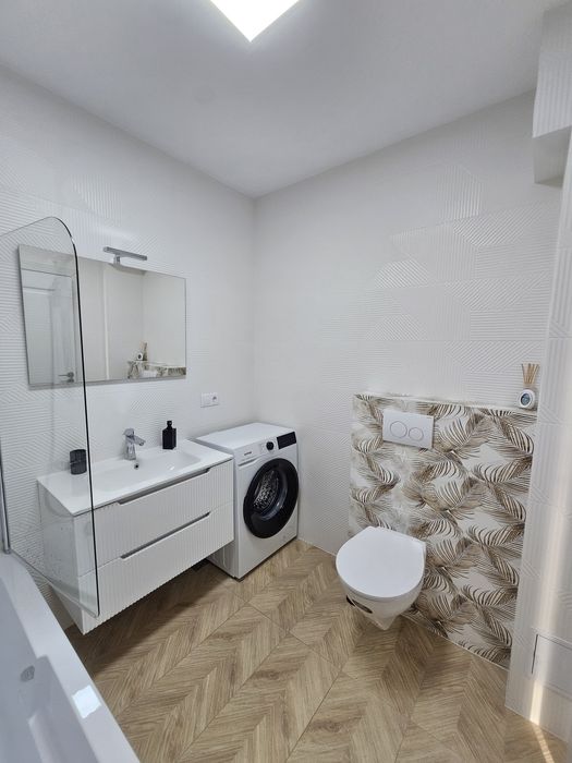 Inchiriez apartament cu 2 camere
