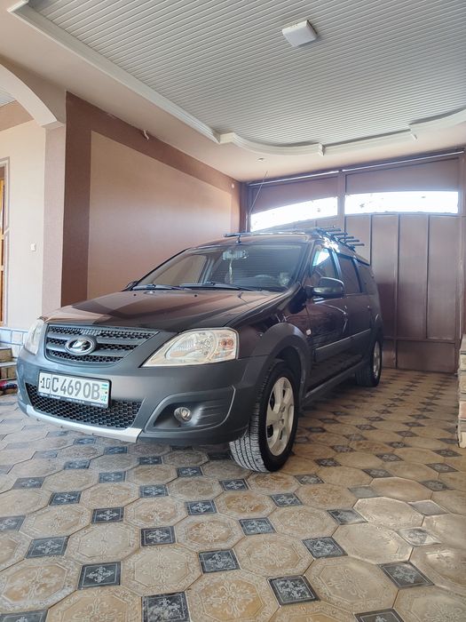 Lada largus kross
