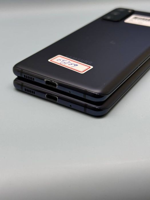 Samsung Galaxy s20 fe