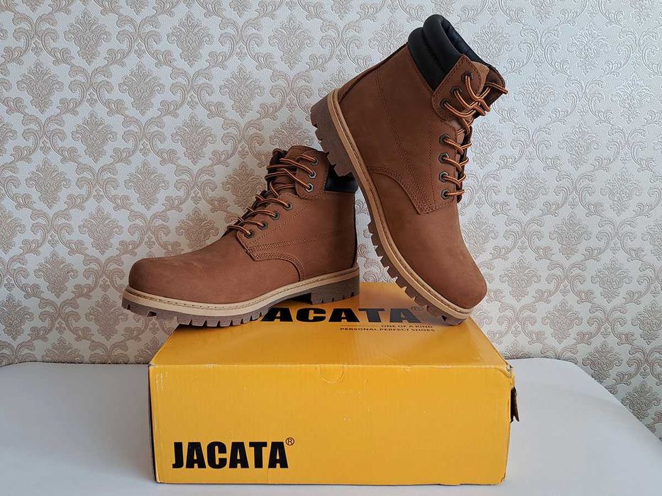 Продам ботинки Jacata 45 р. коричневые