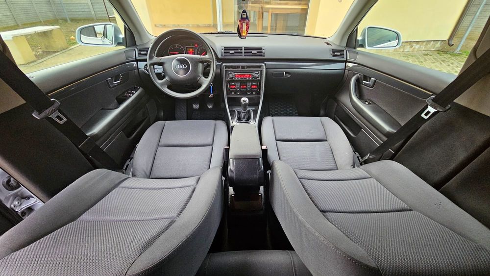 Audi A4 1.9 D  131 Cp  6 Viteze [Scaune Încălzite , Xenon]