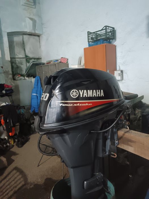 Motor barca Yamaha 20 cp 4 timpi
