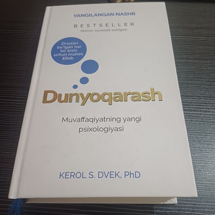 Kitoblar sotiladi!