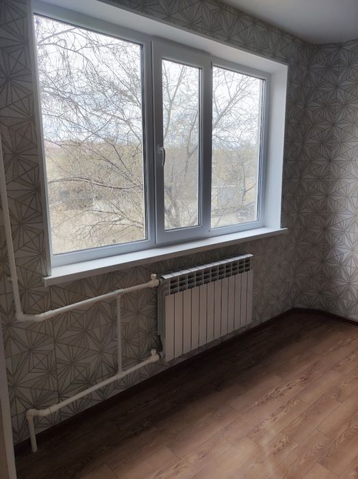 Продам 4 комнатную квартиру