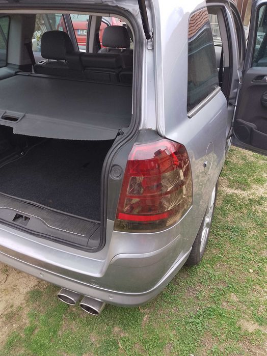 Продава се Опел Зафира 1.8 газ/бензин