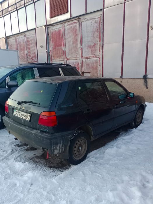 Гольф 3.  1993года .1.6 объем