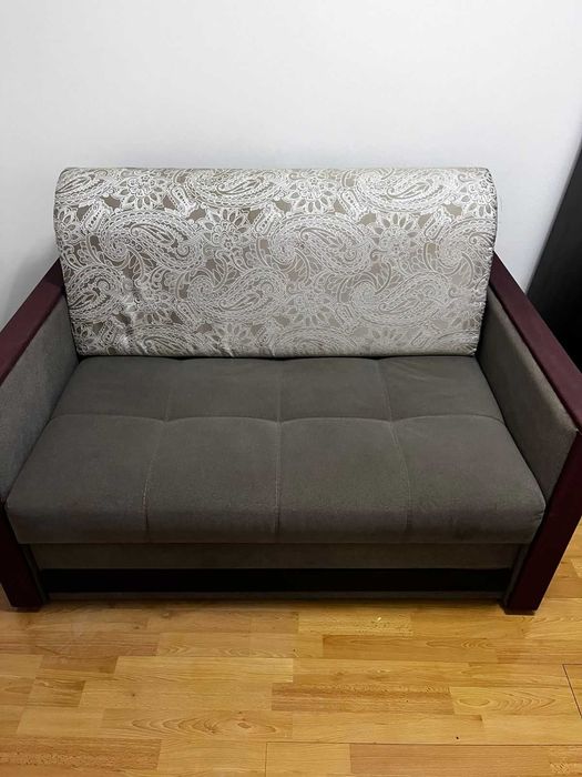 диван кровать б,у
