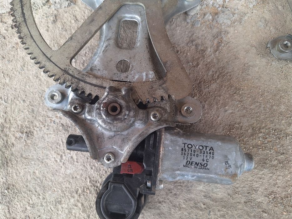 Продается стеклоподъемник Toyota WINDOM и LEXUS ES300