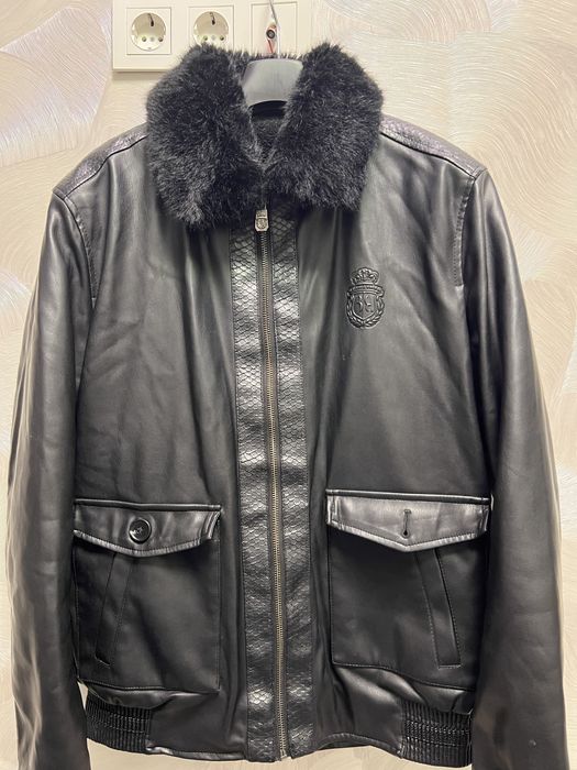 Срочно продам кожаные куртка