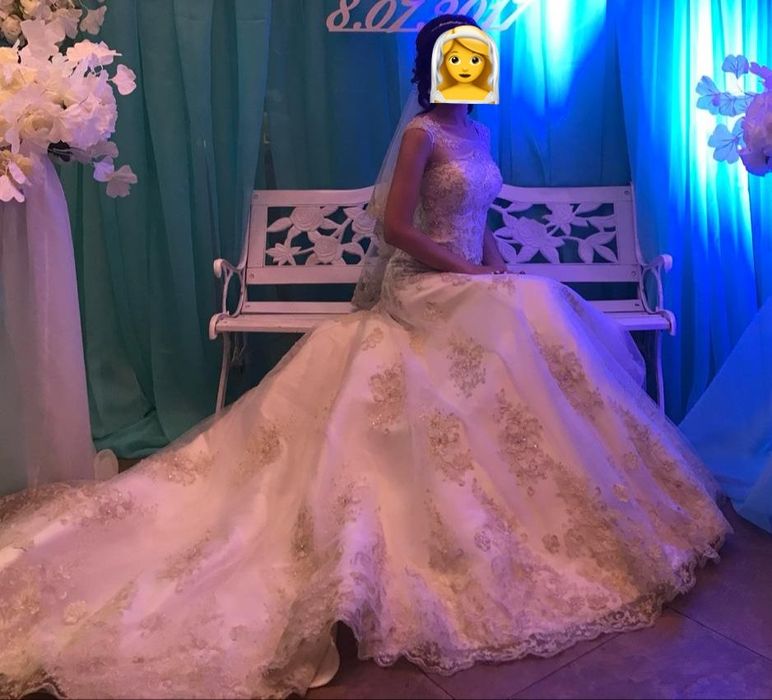 Свадебное платье