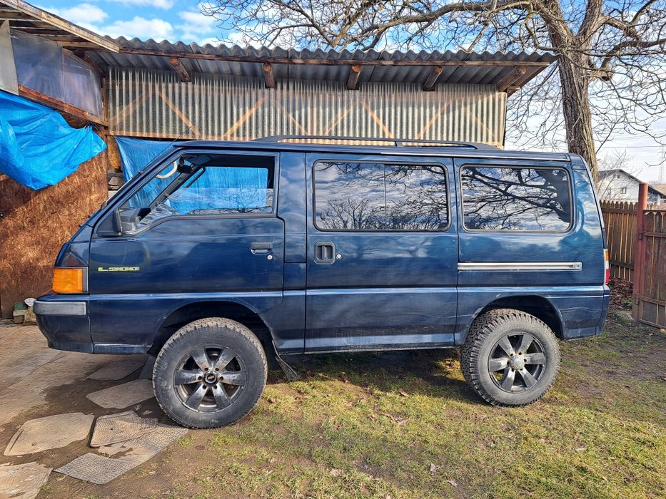 Mitsubishi L300  Delica 4x4